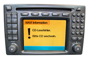 Mercedes CLK Klasse Navigationsgerät Pixelfehler Reparatur, Navi - Display / Monitor defekt