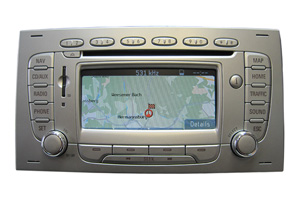 Ford Kuga Navigationsgerät Pixelfehler Reparatur, Navi - Display / Monitor defekt