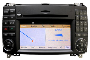 Mercedes A Klasse Navigationsgerät Pixelfehler Reparatur, Navi - Display / Monitor defekt